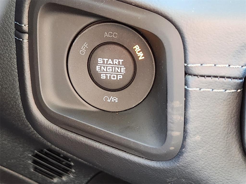 new 2025 Jeep Gladiator car, priced at $50,826