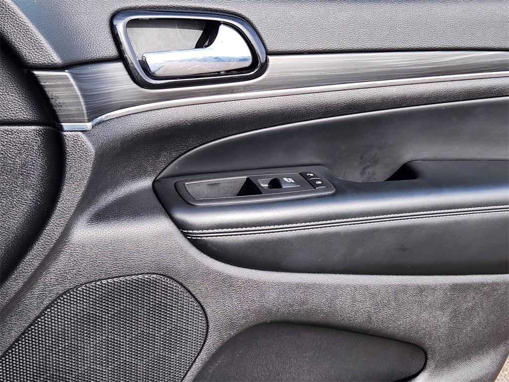 used 2021 Jeep Grand Cherokee car, priced at $26,482