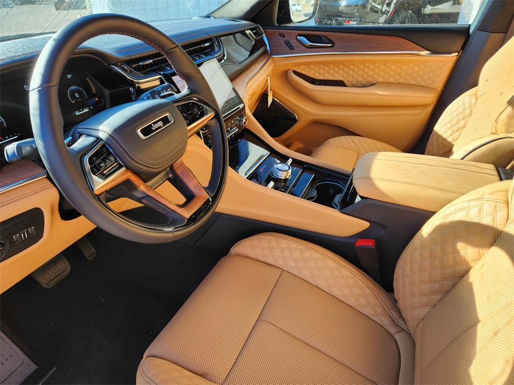 new 2025 Jeep Grand Cherokee car, priced at $62,636