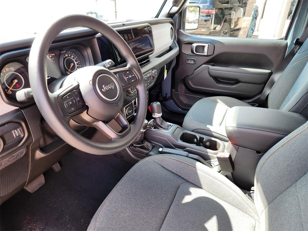 new 2025 Jeep Gladiator car, priced at $36,757