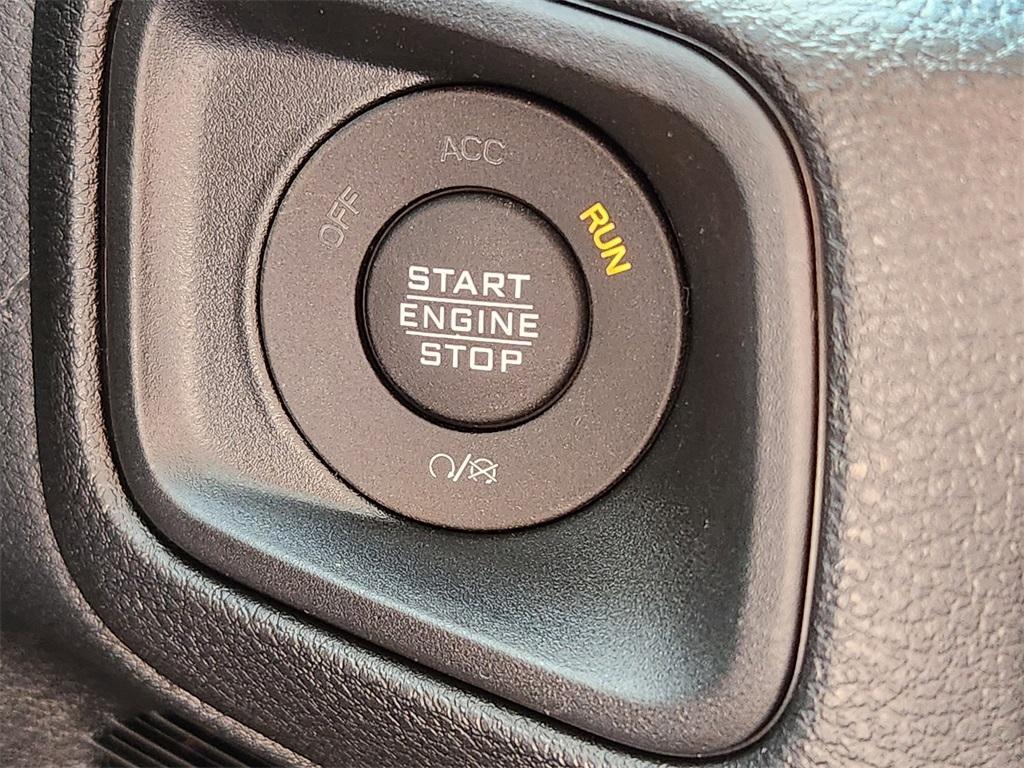 new 2025 Jeep Gladiator car, priced at $36,757