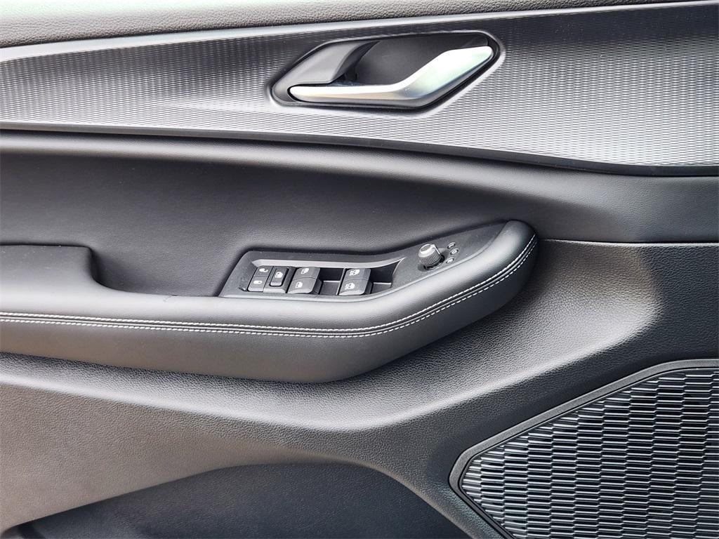 new 2025 Jeep Grand Cherokee car, priced at $40,532