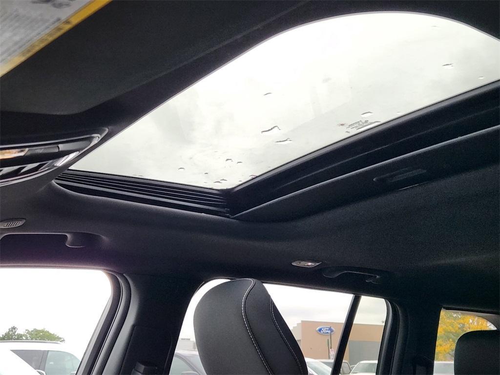 new 2025 Jeep Grand Cherokee car, priced at $40,532