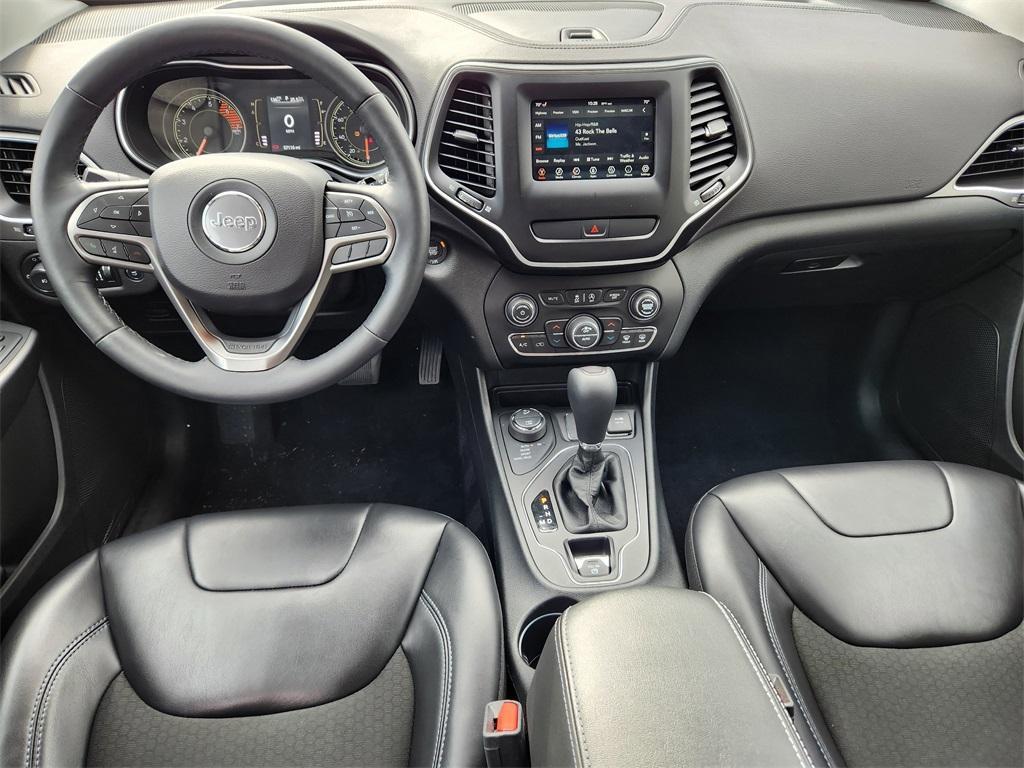 used 2019 Jeep Cherokee car, priced at $18,112