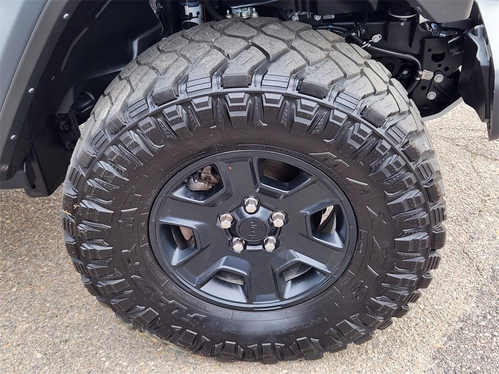 used 2023 Jeep Gladiator car, priced at $36,630