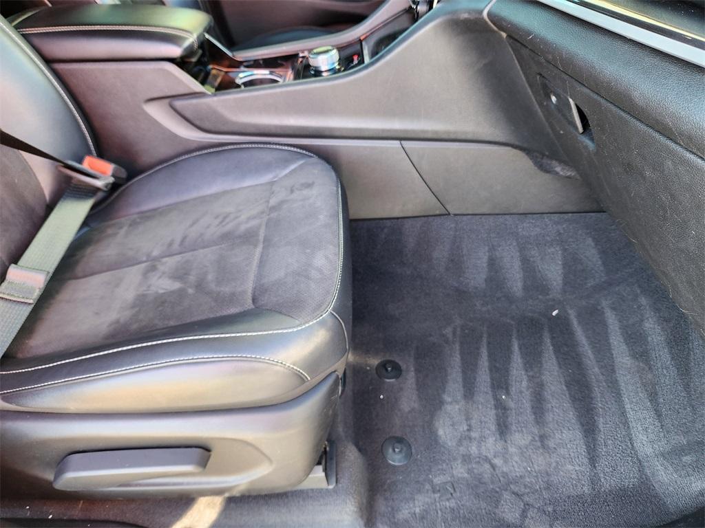 used 2022 Jeep Grand Cherokee L car, priced at $29,109