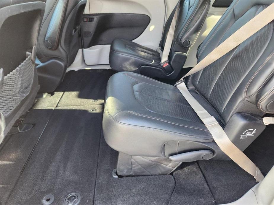 used 2019 Chrysler Pacifica car, priced at $18,305