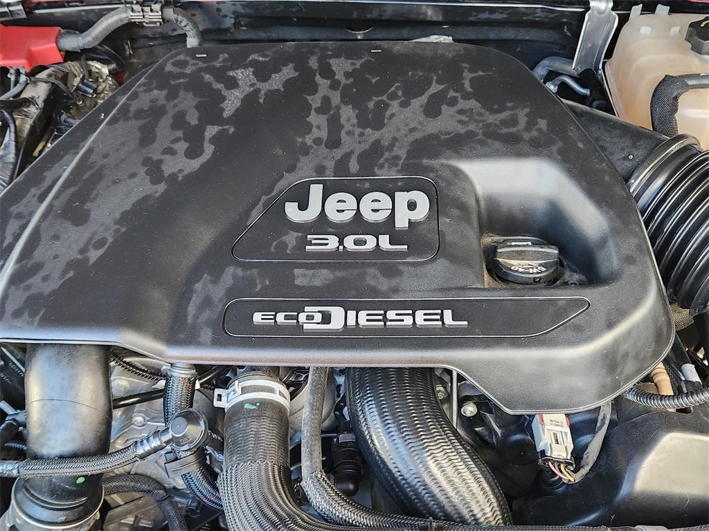 used 2021 Jeep Wrangler Unlimited car, priced at $27,673