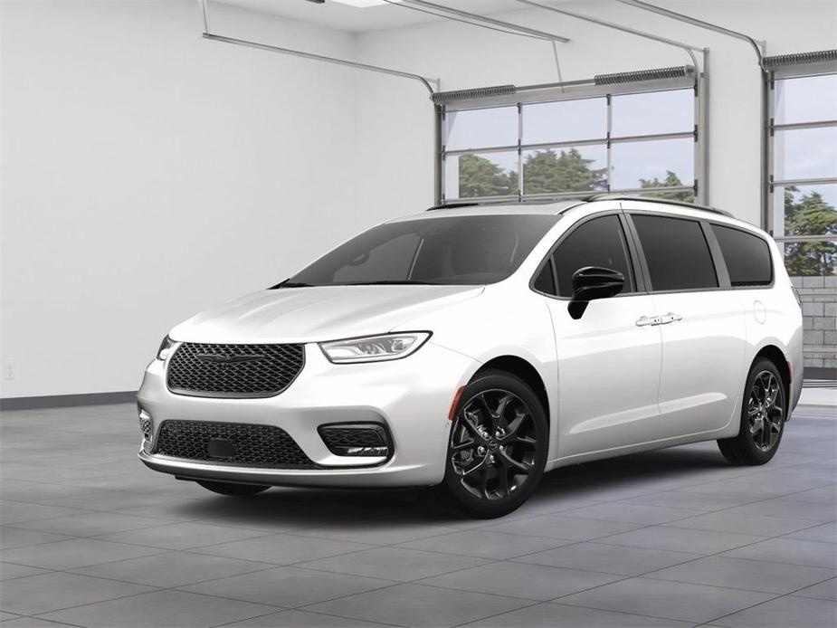 new 2024 Chrysler Pacifica car, priced at $52,234