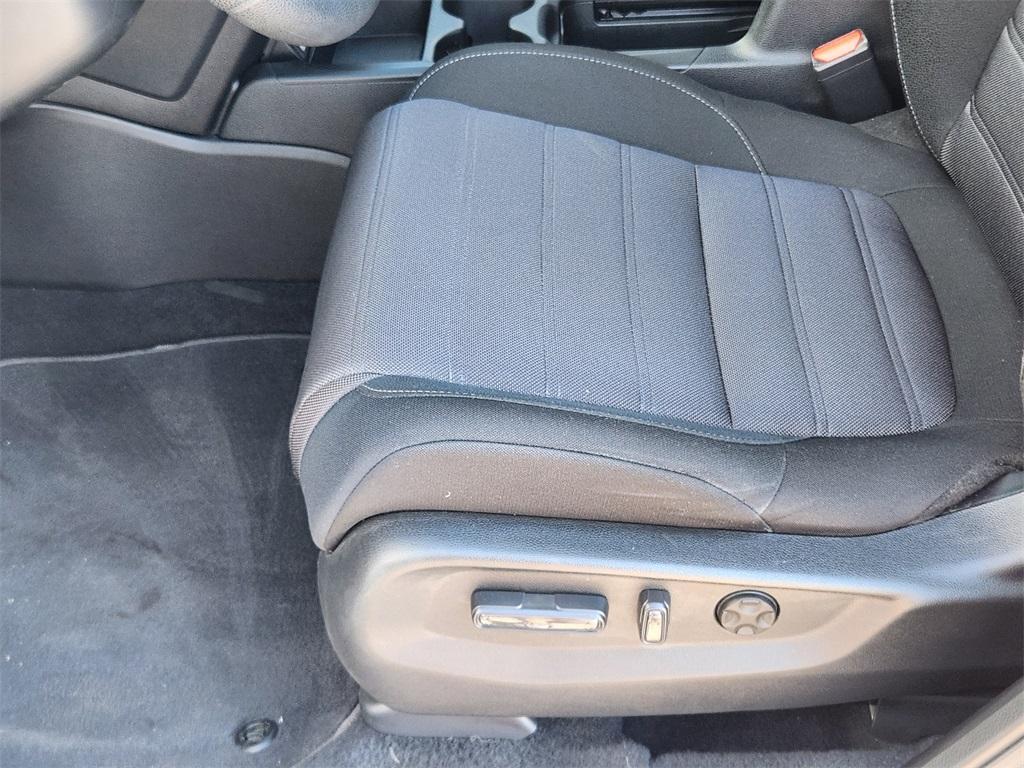 used 2022 Honda CR-V car, priced at $29,277