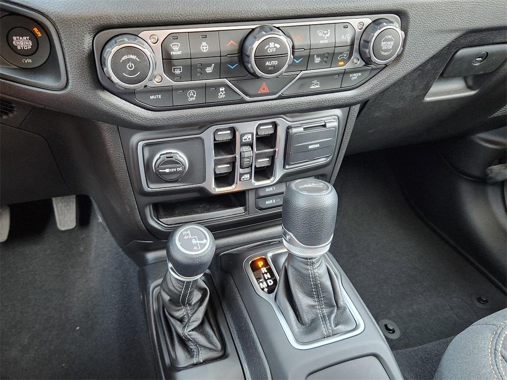 new 2025 Jeep Gladiator car, priced at $46,066