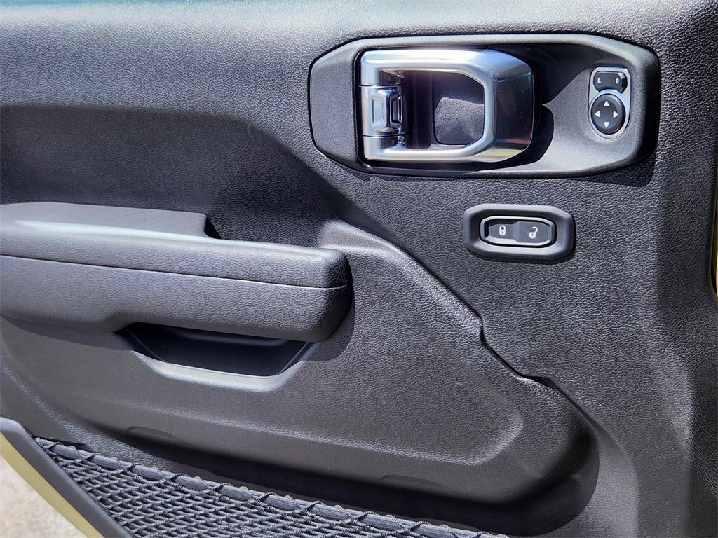 new 2025 Jeep Gladiator car, priced at $46,066