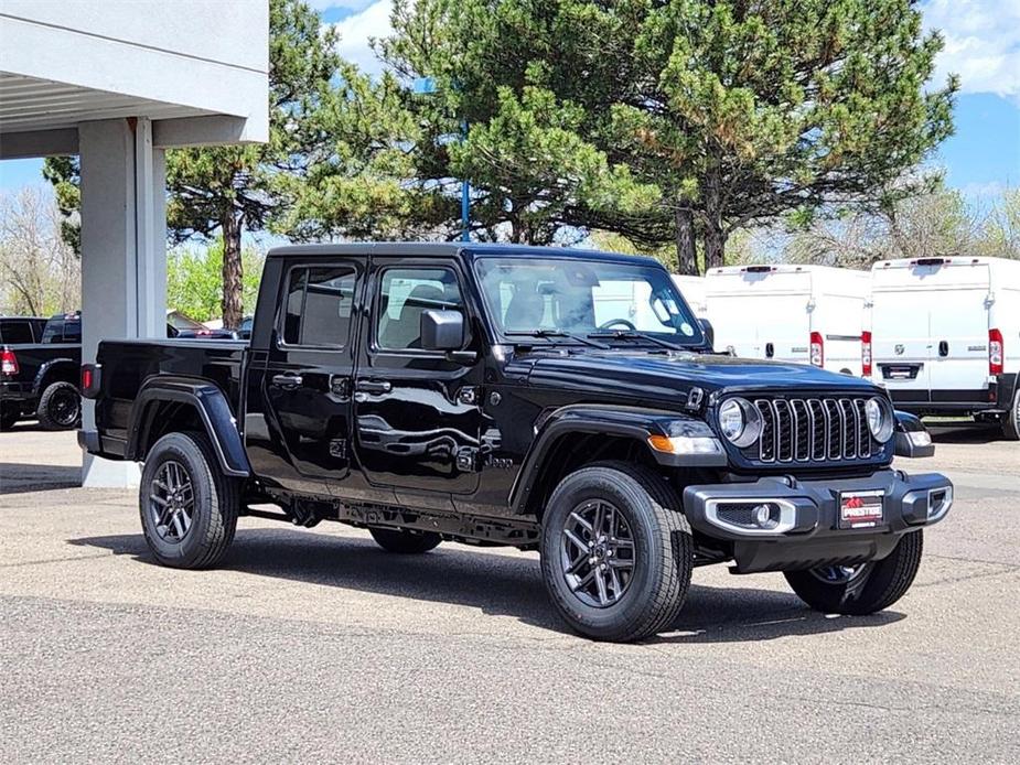 new 2024 Jeep Gladiator car, priced at $43,733