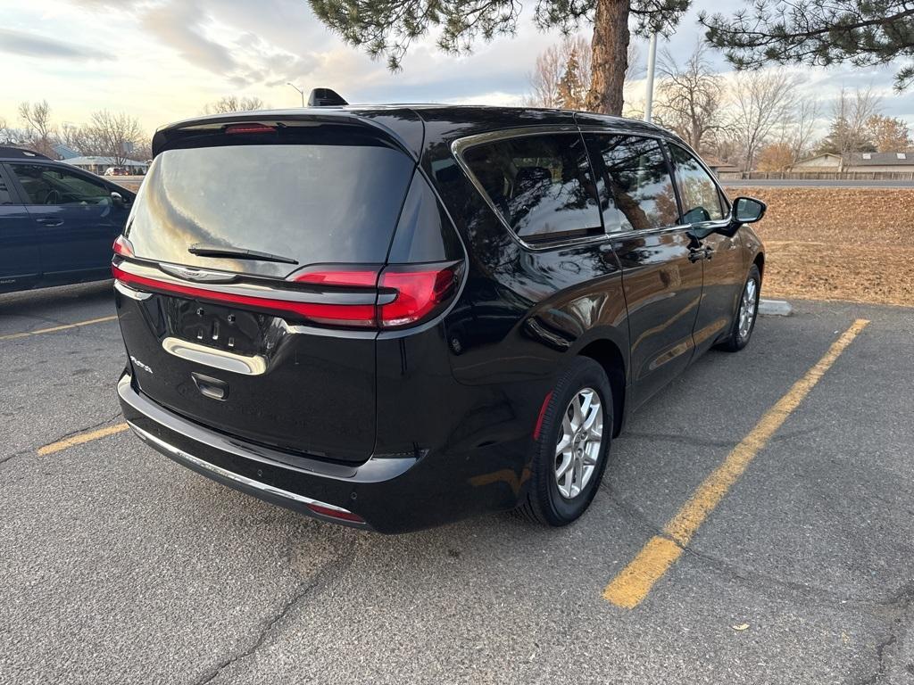 used 2024 Chrysler Pacifica car, priced at $31,882