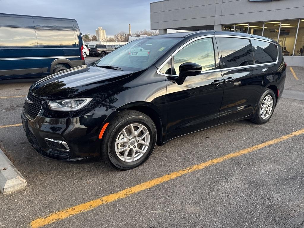 used 2024 Chrysler Pacifica car, priced at $31,882
