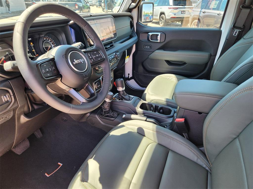 new 2025 Jeep Gladiator car, priced at $49,745