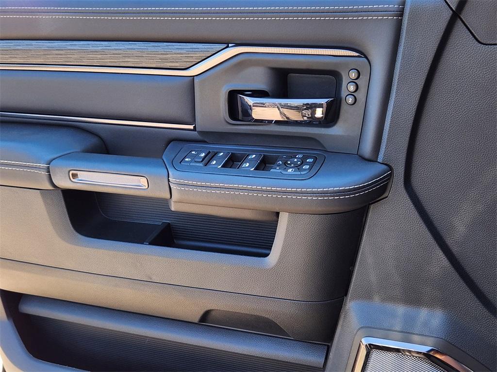 new 2025 Ram 2500 car, priced at $80,177