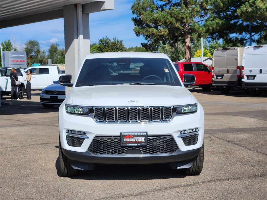new 2025 Jeep Grand Cherokee car, priced at $43,330