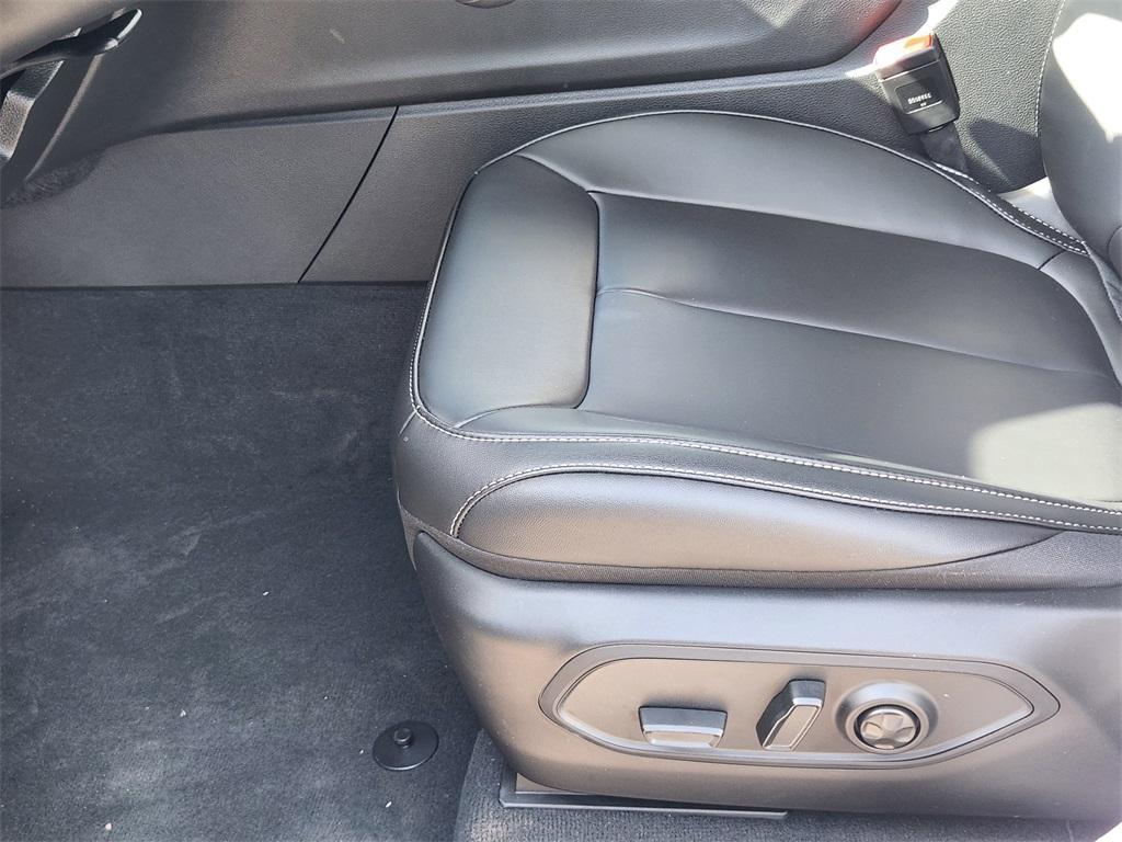 new 2025 Jeep Grand Cherokee car, priced at $43,330