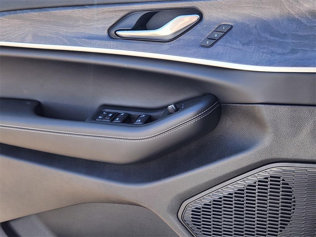 new 2025 Jeep Grand Cherokee car, priced at $43,330