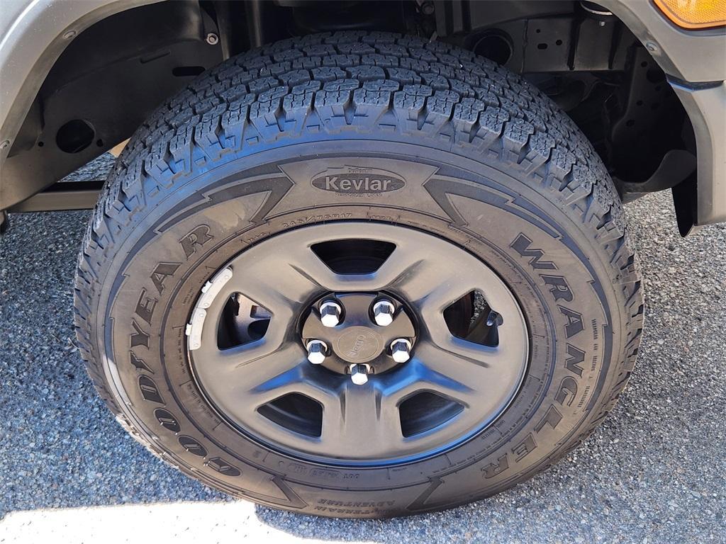 used 2020 Jeep Gladiator car, priced at $29,293