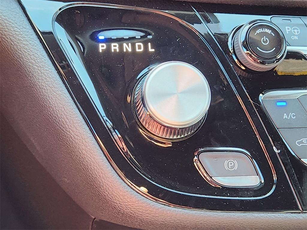 new 2025 Chrysler Pacifica car, priced at $40,094