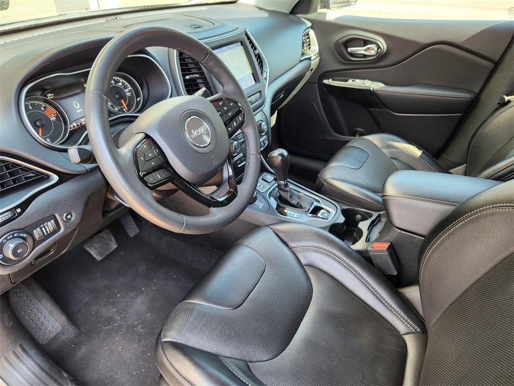 used 2023 Jeep Cherokee car, priced at $25,182