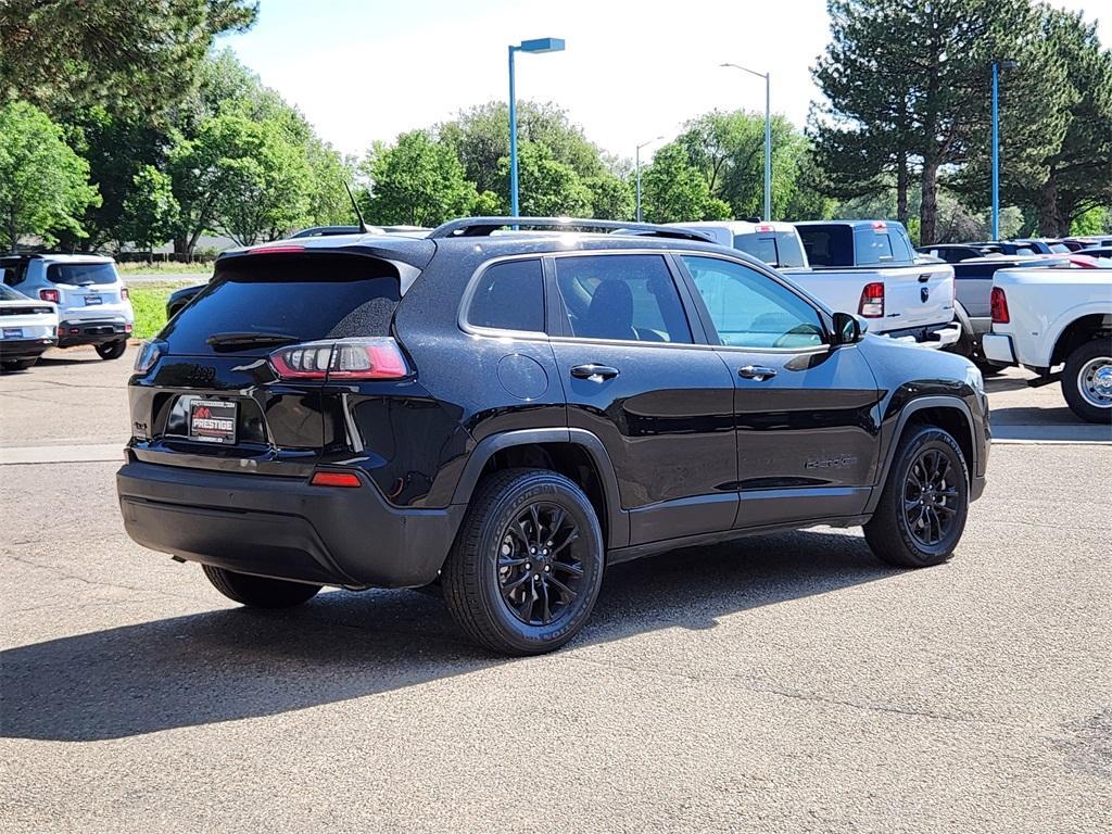 used 2023 Jeep Cherokee car, priced at $25,182