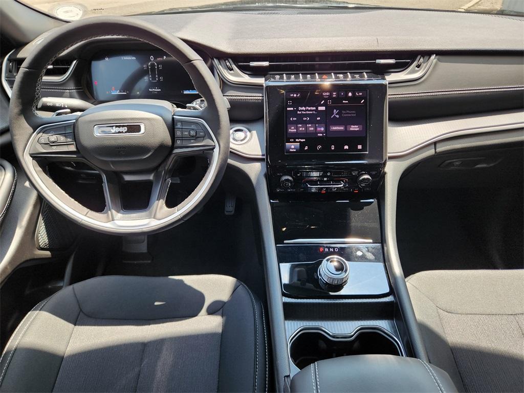 new 2025 Jeep Grand Cherokee L car, priced at $40,654