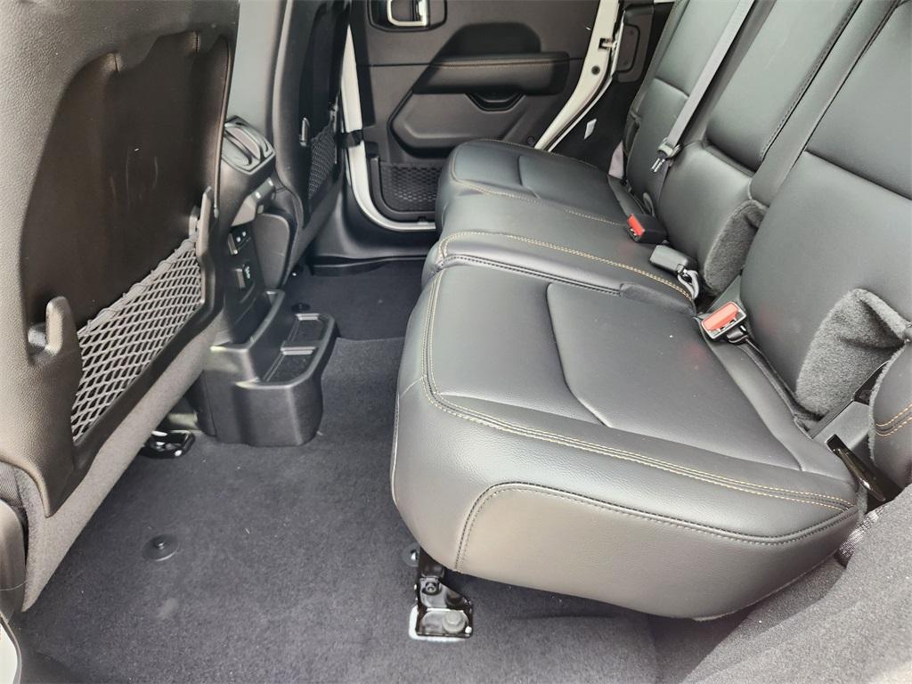 new 2025 Jeep Wrangler car, priced at $49,988