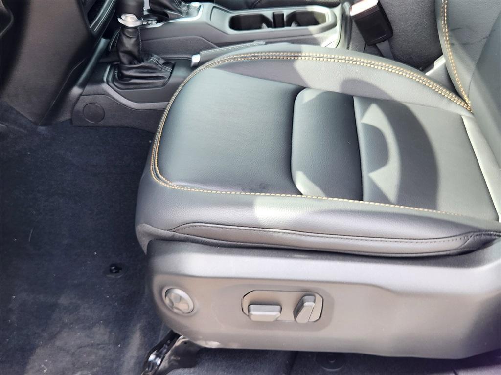 new 2025 Jeep Wrangler car, priced at $49,988