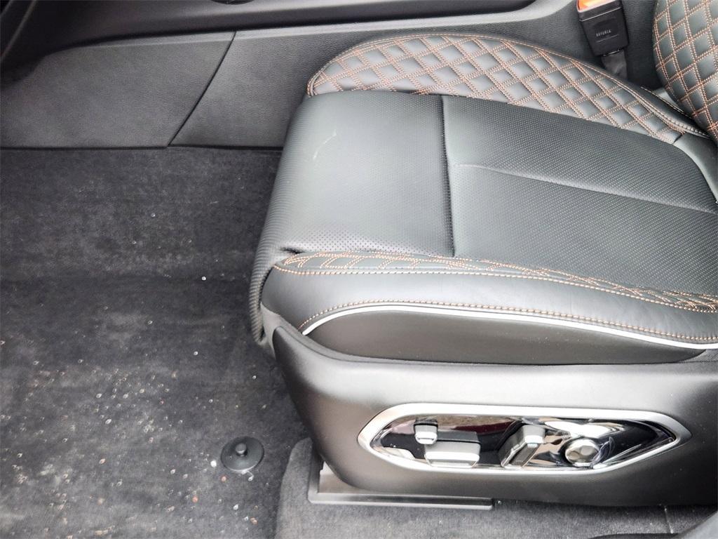 new 2025 Jeep Grand Cherokee L car, priced at $63,367