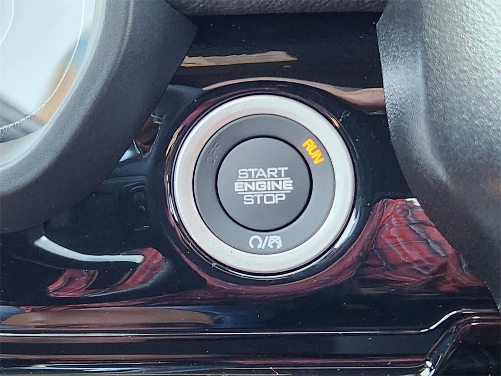 new 2025 Ram 1500 car, priced at $68,814