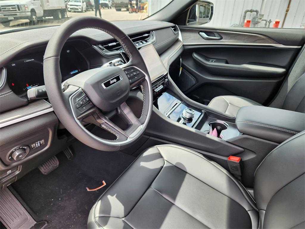 new 2025 Jeep Grand Cherokee L car, priced at $42,472