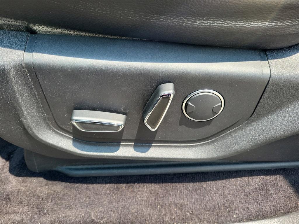 used 2016 Ford F-150 car, priced at $25,101