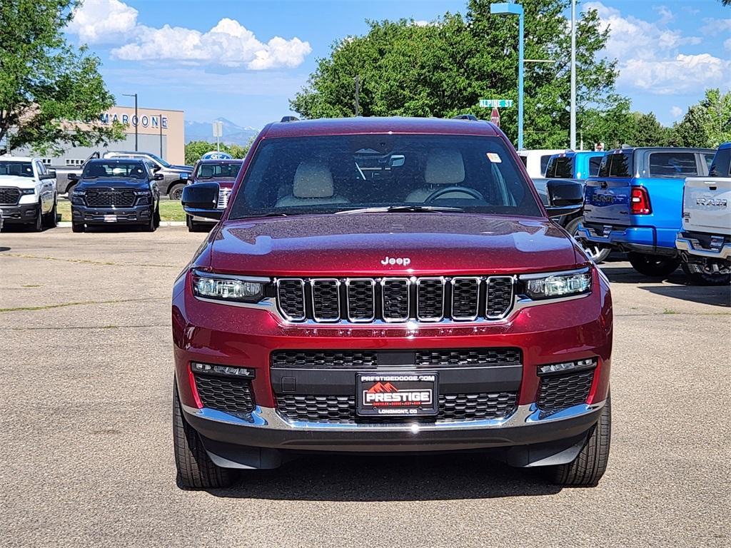 new 2025 Jeep Grand Cherokee L car, priced at $43,904
