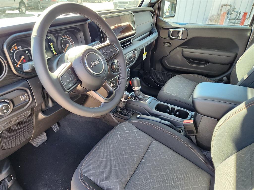 new 2025 Jeep Gladiator car, priced at $46,820