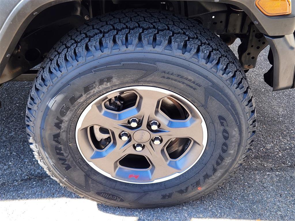 used 2020 Jeep Gladiator car, priced at $28,623