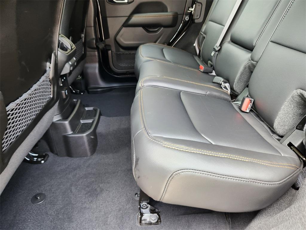 new 2025 Jeep Wrangler car, priced at $50,514