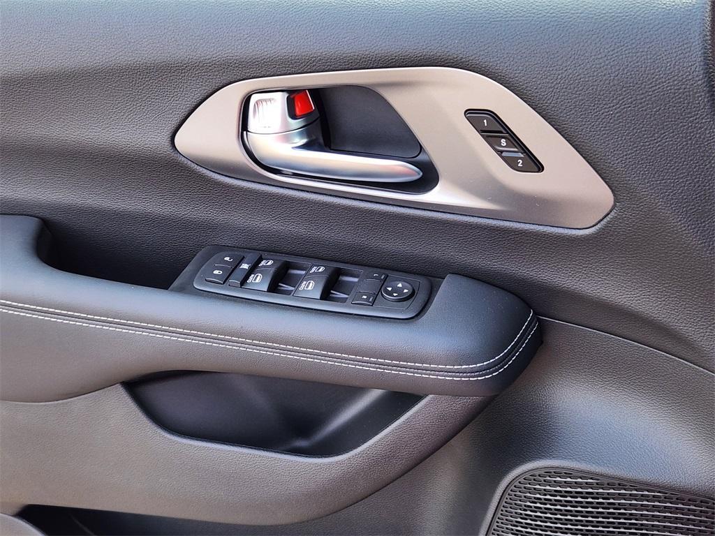 new 2026 Chrysler Pacifica car, priced at $46,013