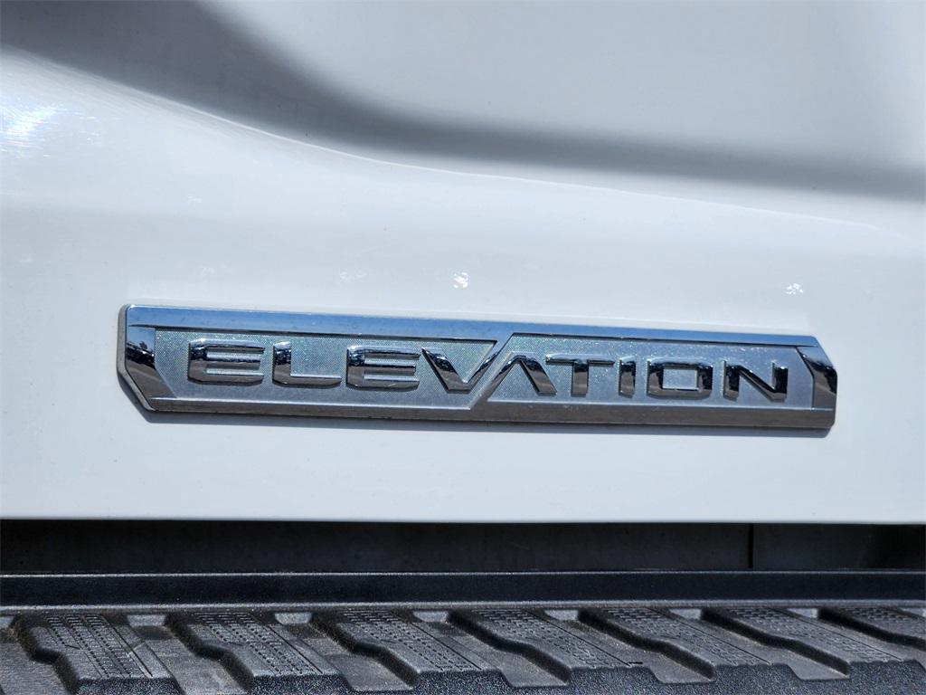 used 2023 GMC Sierra 1500 car, priced at $43,621