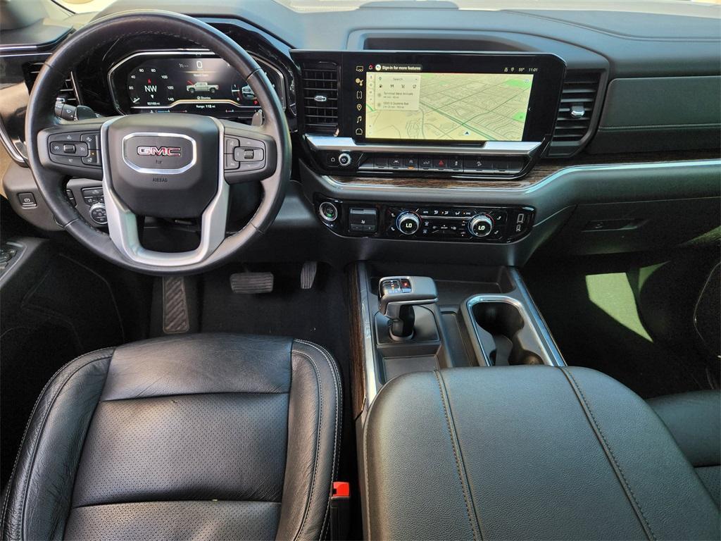 used 2023 GMC Sierra 1500 car, priced at $43,621
