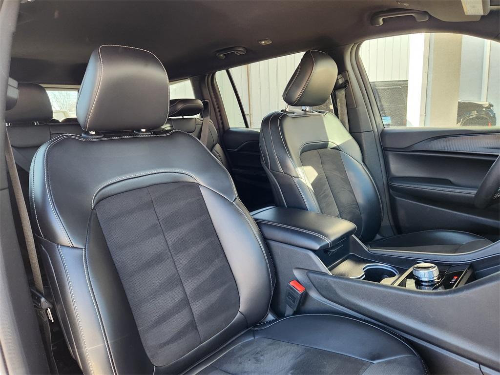 used 2024 Jeep Grand Cherokee L car, priced at $32,170