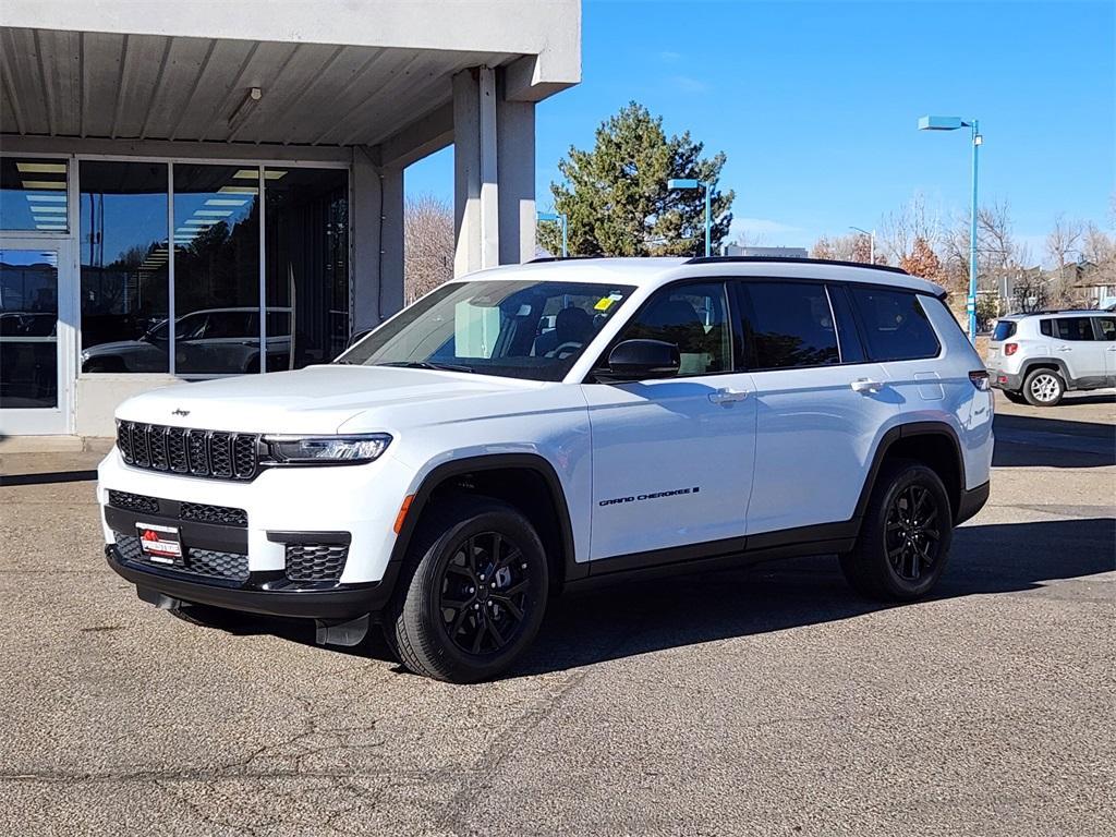 used 2024 Jeep Grand Cherokee L car, priced at $32,170