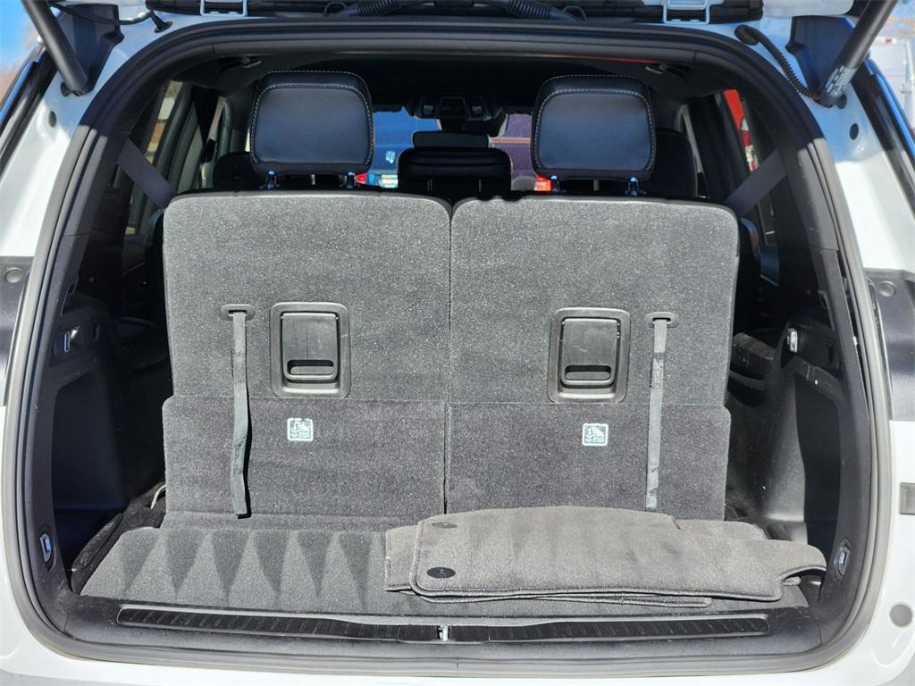 used 2024 Jeep Grand Cherokee L car, priced at $32,170