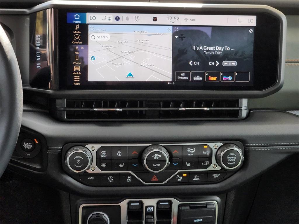 new 2025 Jeep Gladiator car, priced at $54,326