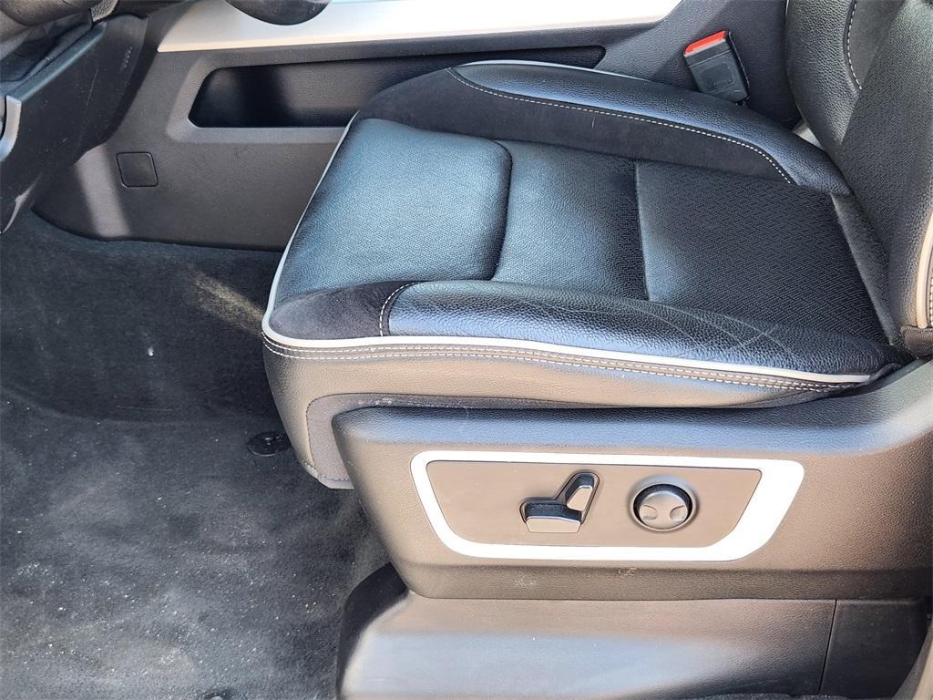 used 2022 Ram 1500 car, priced at $44,252