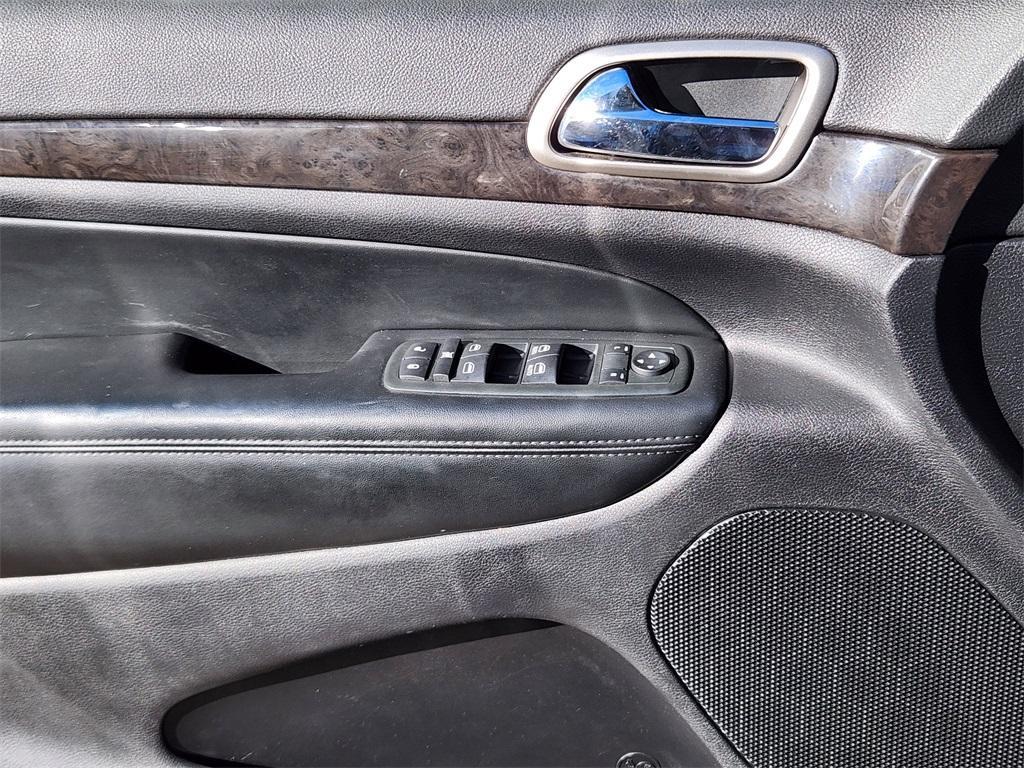 used 2013 Jeep Grand Cherokee car, priced at $14,257