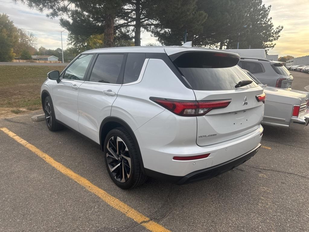 used 2022 Mitsubishi Outlander car, priced at $20,668