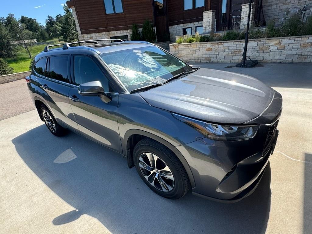 used 2020 Toyota Highlander car, priced at $31,982